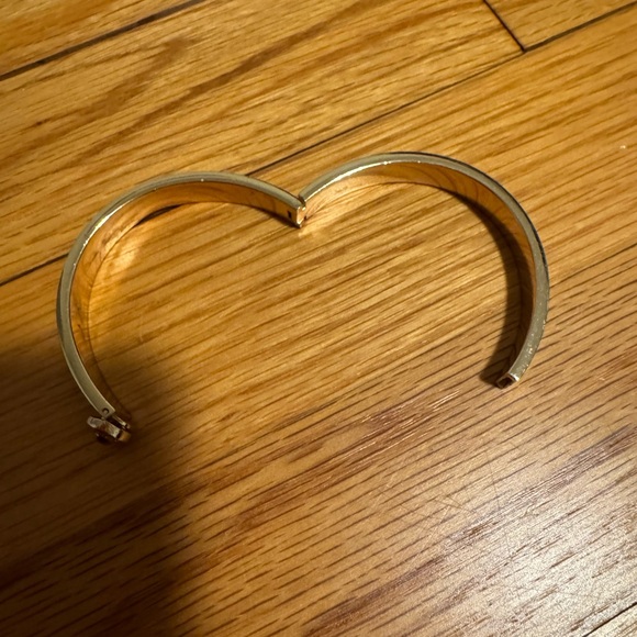 Henri Bendel- Green and gold bracelet - Picture 5 of 5